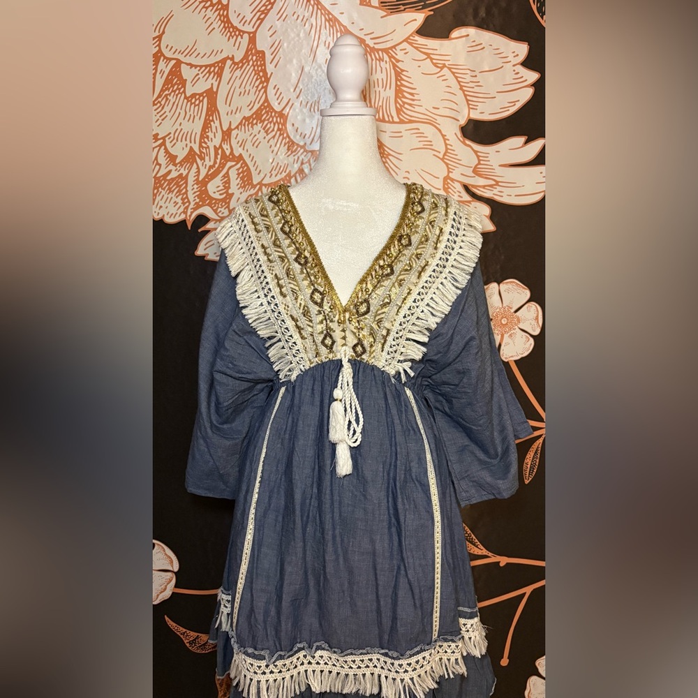 NWT BEAUTIFUL Boho/Indian Chambray Tassel Tunic Dress with Embroidered V-Neck